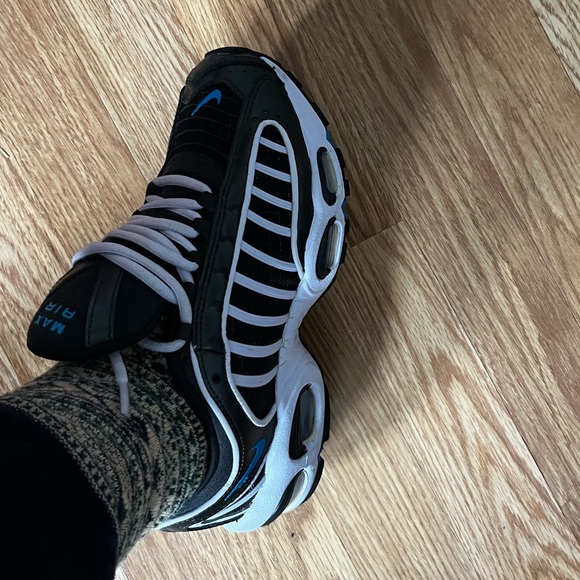Women Nike Air Max Tailwind 4 - Picture 10 of 14